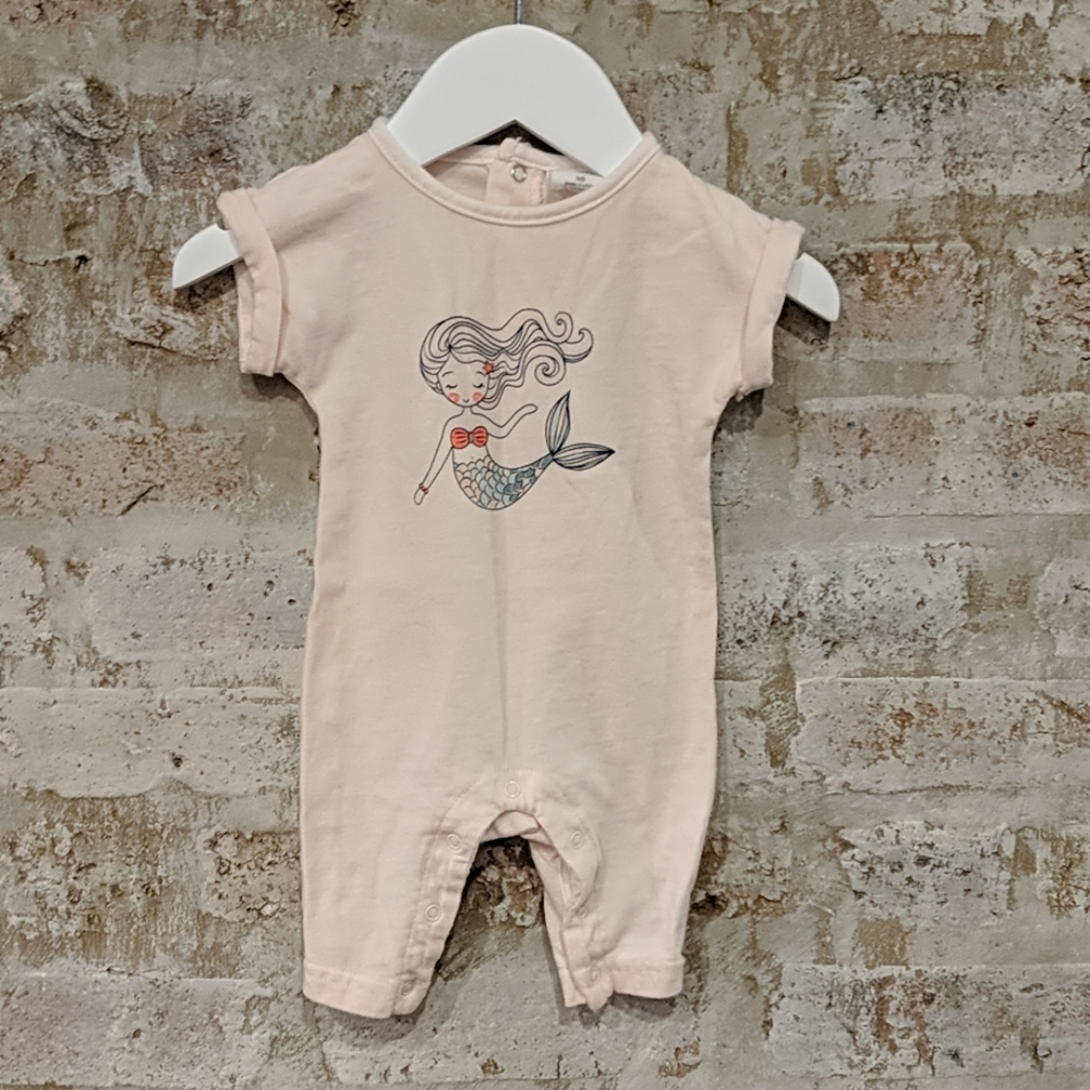 Light pink romper for newborn